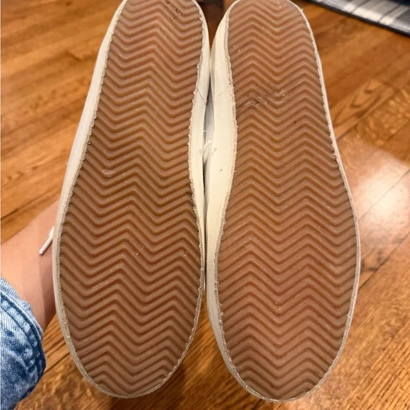 Golden Goose Superstar Low Top Sneaker - Picture 4 of 9